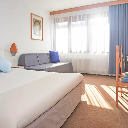 מלון Novotel Malta פוזנן