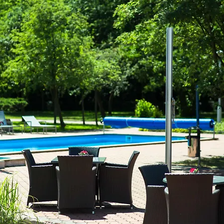 Novotel Malta מלון 3*