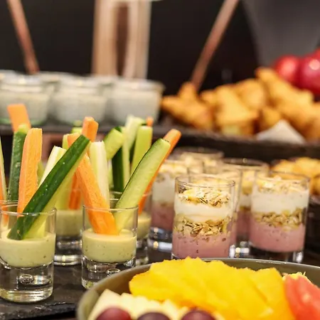 Novotel Malta מלון 3*