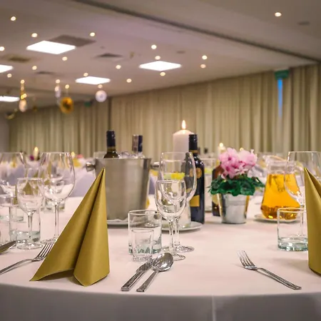 Novotel Malta מלון 3*
