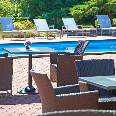 מלון Novotel Malta 3*