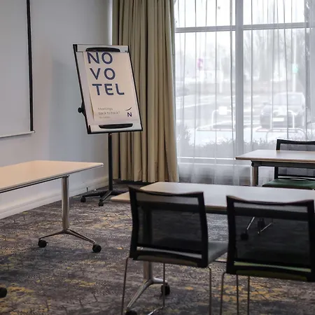 מלון Novotel Malta 3*