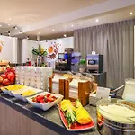 Novotel Malta Hotel 3*