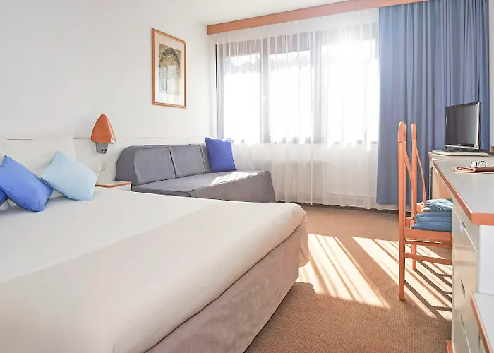 Отель Novotel Malta Познань