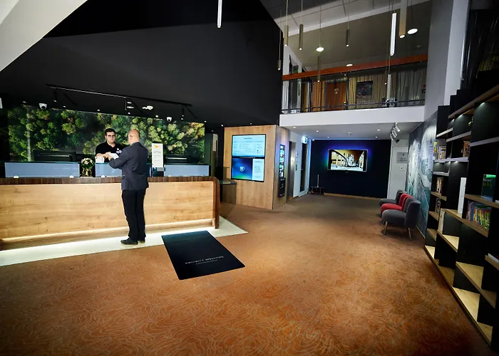 波兹南马耳他诺富特酒店 3*