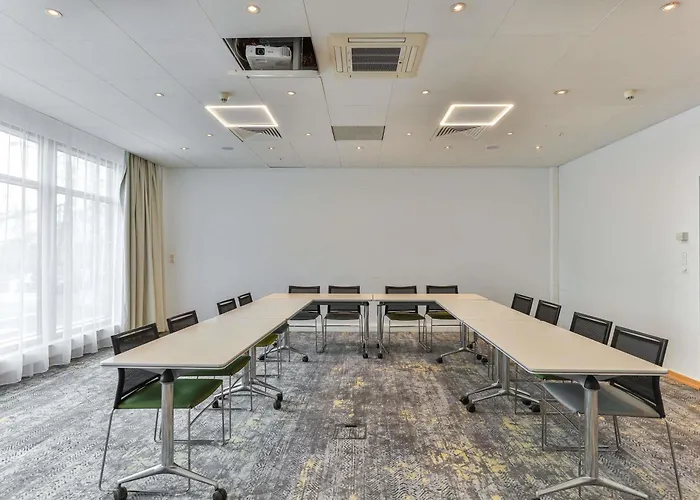 Novotel Malta מלון 3*